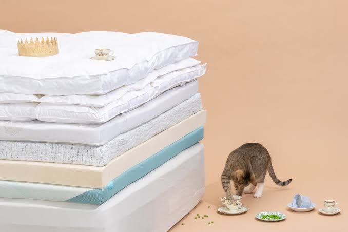 How a Firm Mattress Topper Can Change the Feel of a Soft Bed